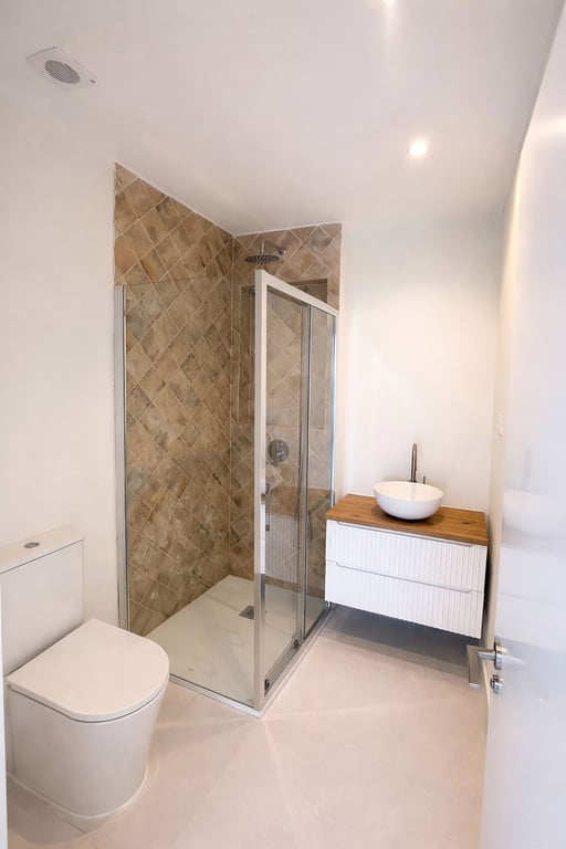 Apartment in Estepona - Image 3