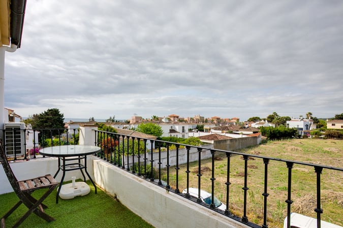 Apartment in Estepona - view 1