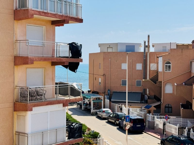 Apartment in Torrelamata - Image 2