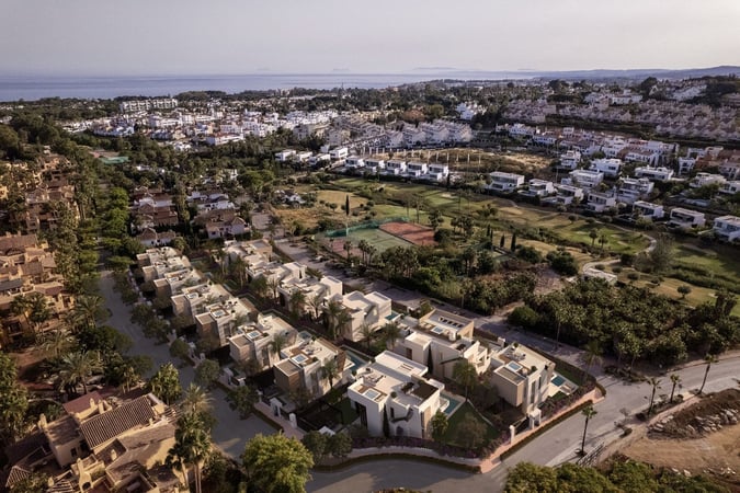 House in Estepona - view 1