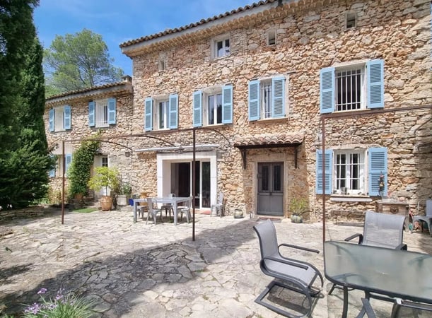 House in Lorgues - view 1