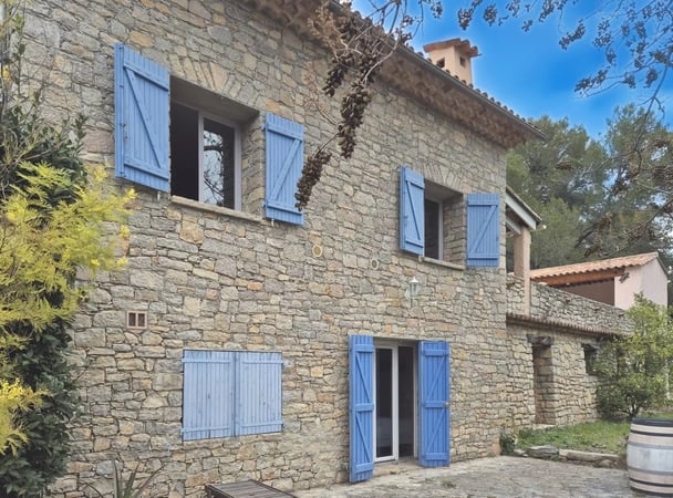 House in Lorgues - view 1