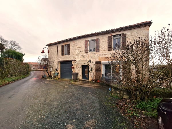 House in Monsegur - view 1