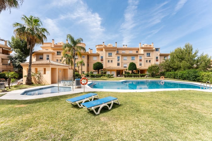 Apartment in Sitio de Calahonda - view 1