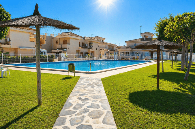 Apartment in Punta Prima - view 1