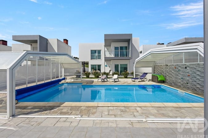 House in Pero Moniz - view 1