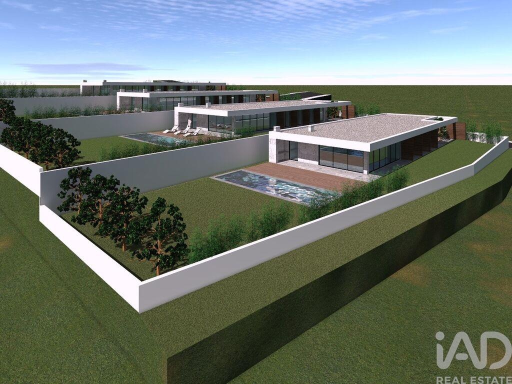 House in Evora de Alcobaca - Image 2