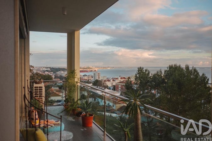 Apartment in Setubal - view 1