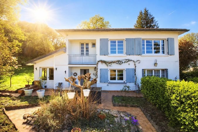 House in Castagnede - view 1