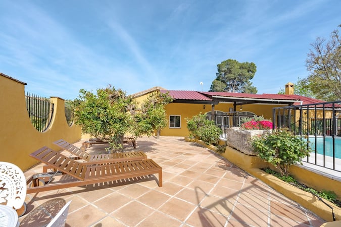 Villa in Coin - view 1