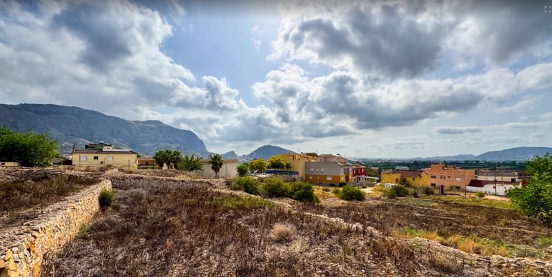 House in Molins - view 1