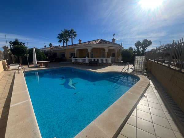 Villa in Casas del Cura - view 1