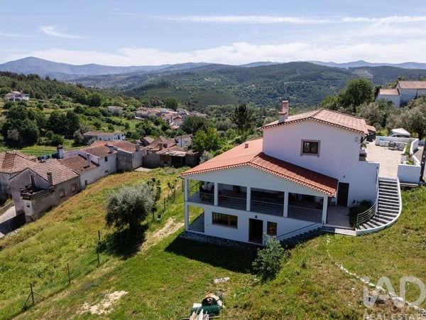 House in Coja - view 1