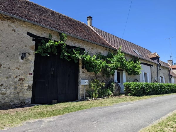 House in Liglet - view 1