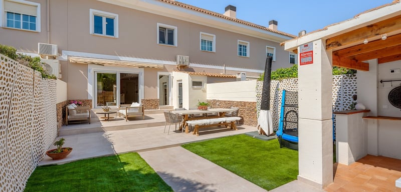 House in San Juan de Alicante - view 1