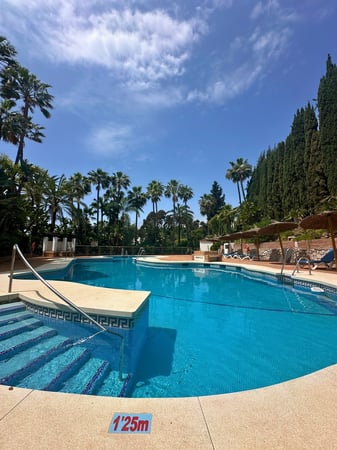 Apartment in Artola - view 1