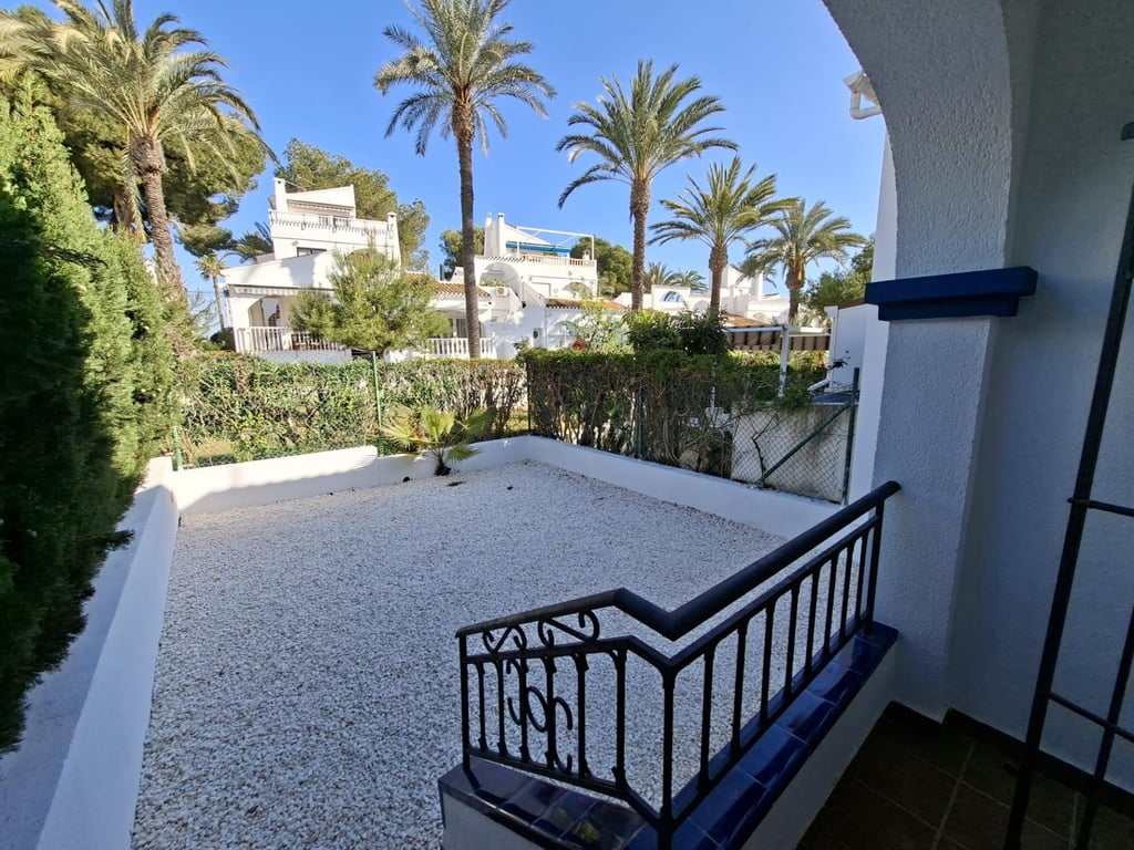 House in Urbanizacion los Balcones - Image 3