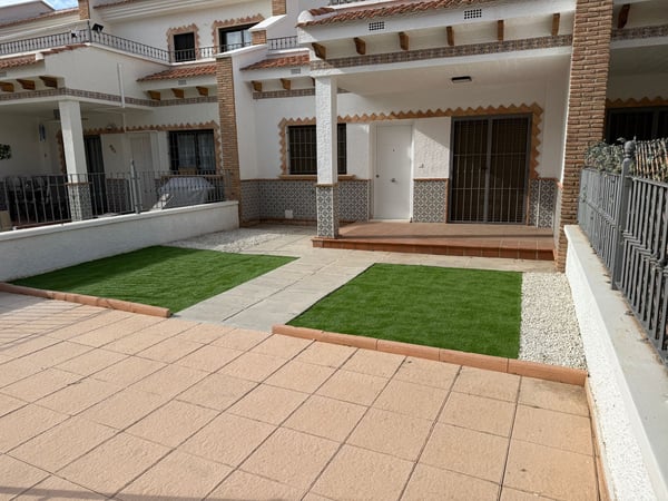House in San Miguel de Salinas - view 1