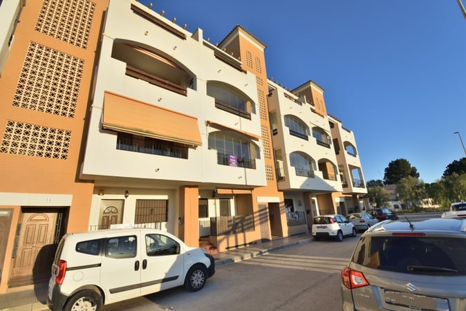 Apartment in Formentera de Segura - view 1