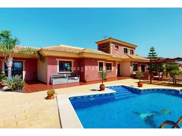 Villa in Aguilas - view 1