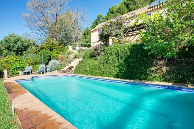House in Estepona - view 1