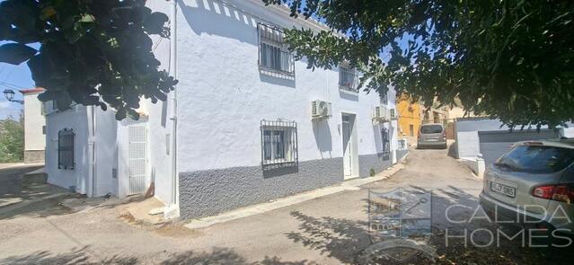 House in Arboleas - view 1