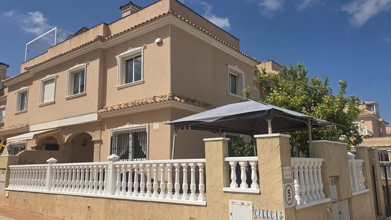Villa in Los Dolses - view 1