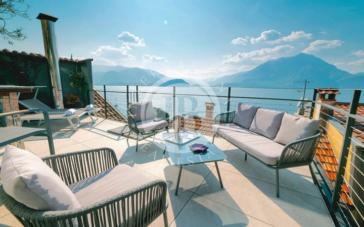 House in Varenna - view 1