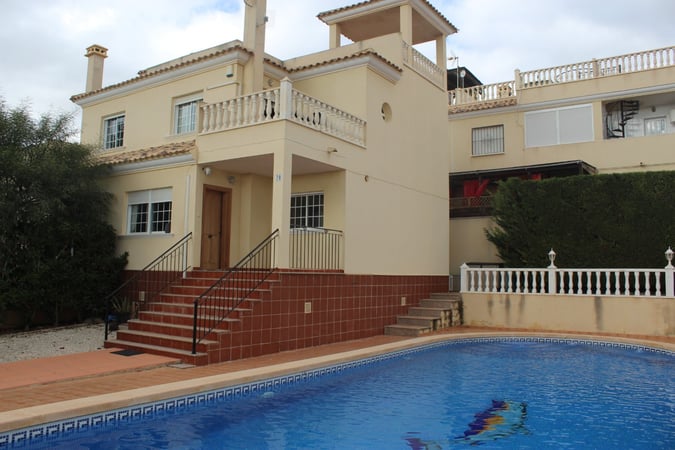 Villa in Algorfa - view 1