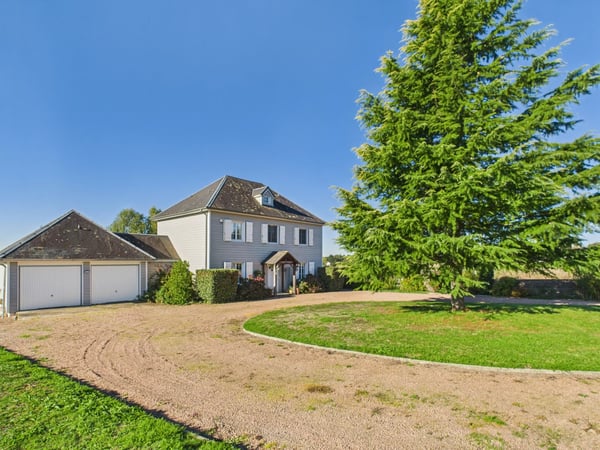 House in Abjat-sur-Bandiat - view 1