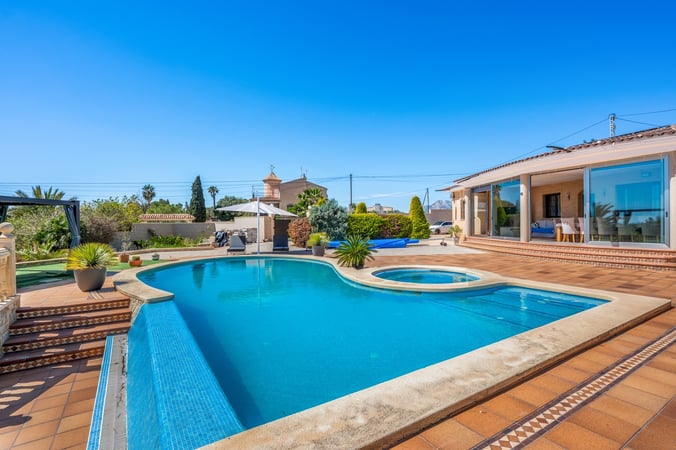 House in Crevillent - view 1