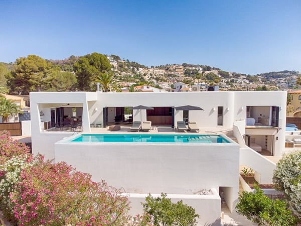 Villa in Canor - view 1