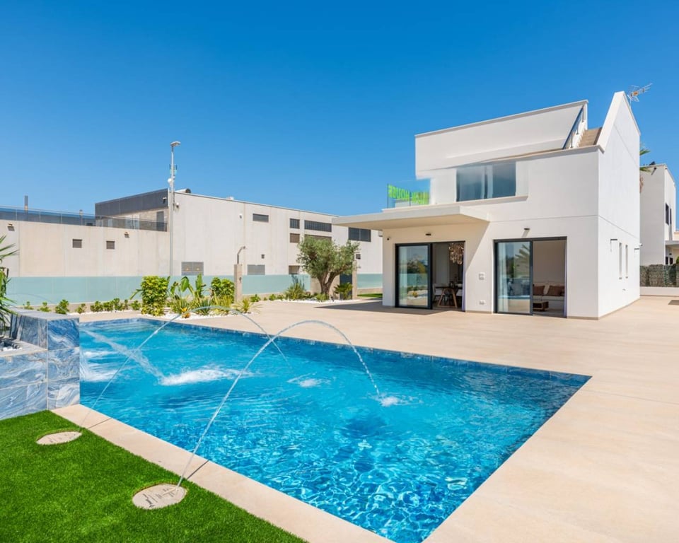 Villa in Dehesa de Campoamor - Image 3