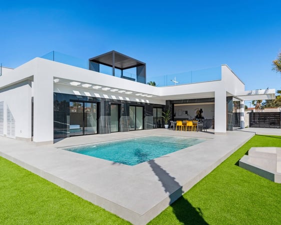 House in Algorfa - view 1