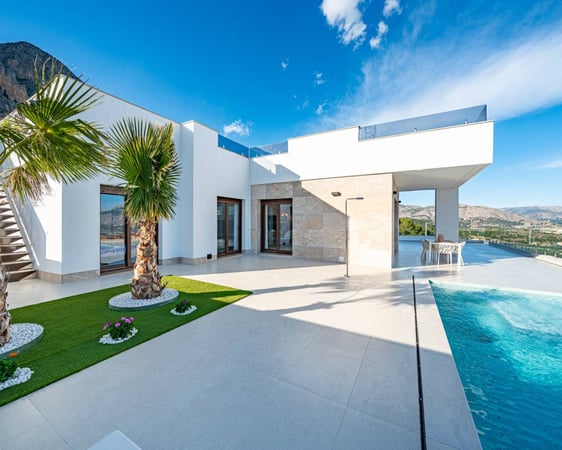 House in Polop de Marina - view 1