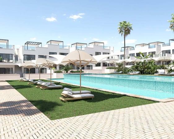 House in La Zenia - view 1