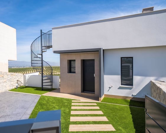 House in Algorfa - view 1