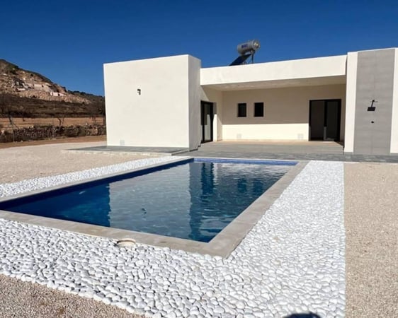 House in La Canada de la Lena - view 1