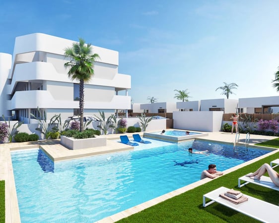 House in Los Alcazares - view 1