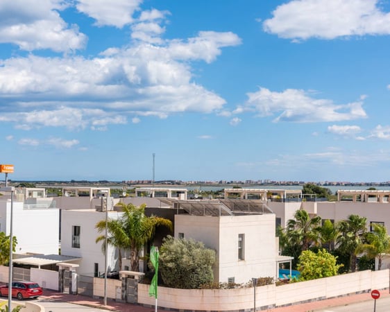 House in Los Montesinos - view 1