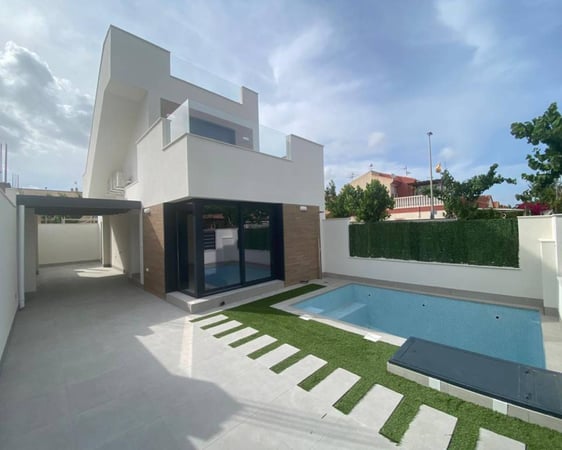 House in Torre del Rame - view 1