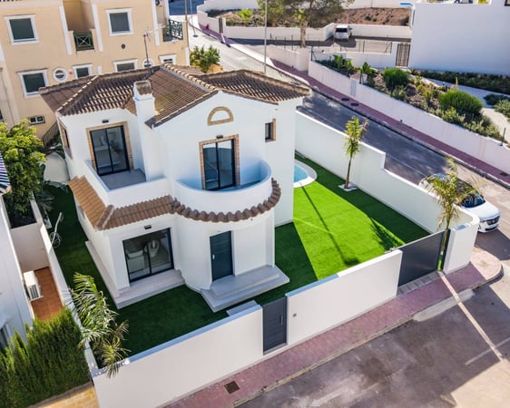 Villa in Urbanizacion los Balcones - view 1