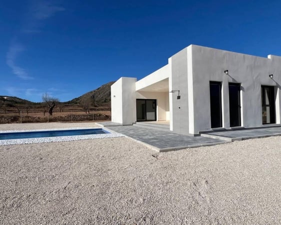 House in La Canalosa - view 1
