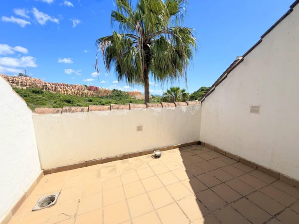 Penthouse in San Luis de Sabinillas - view 1