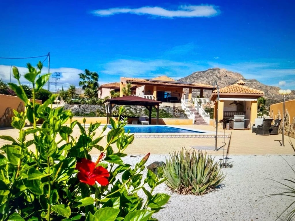 House in Albatera - Image 3