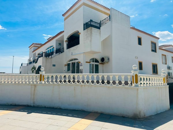 House in La Vereda - view 1