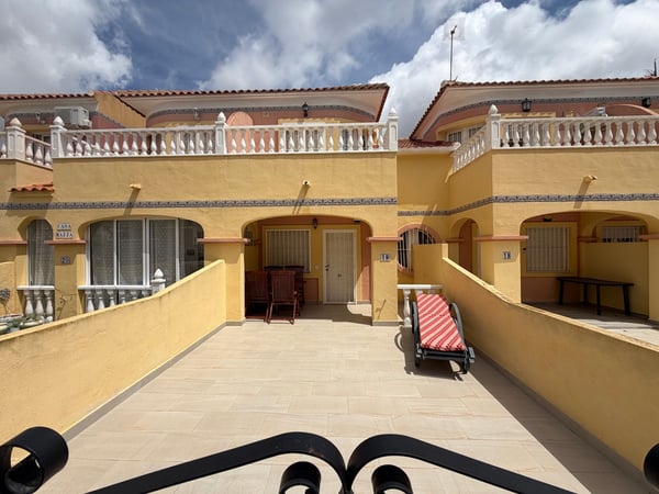 House in Villamartin - view 1