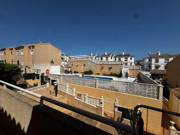 House in Villamartin - view 1