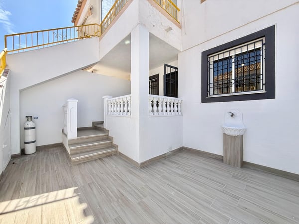 House in Torrevieja - view 1