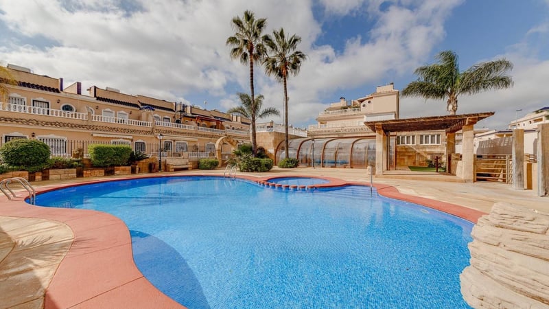 House in Los Dolses - view 1